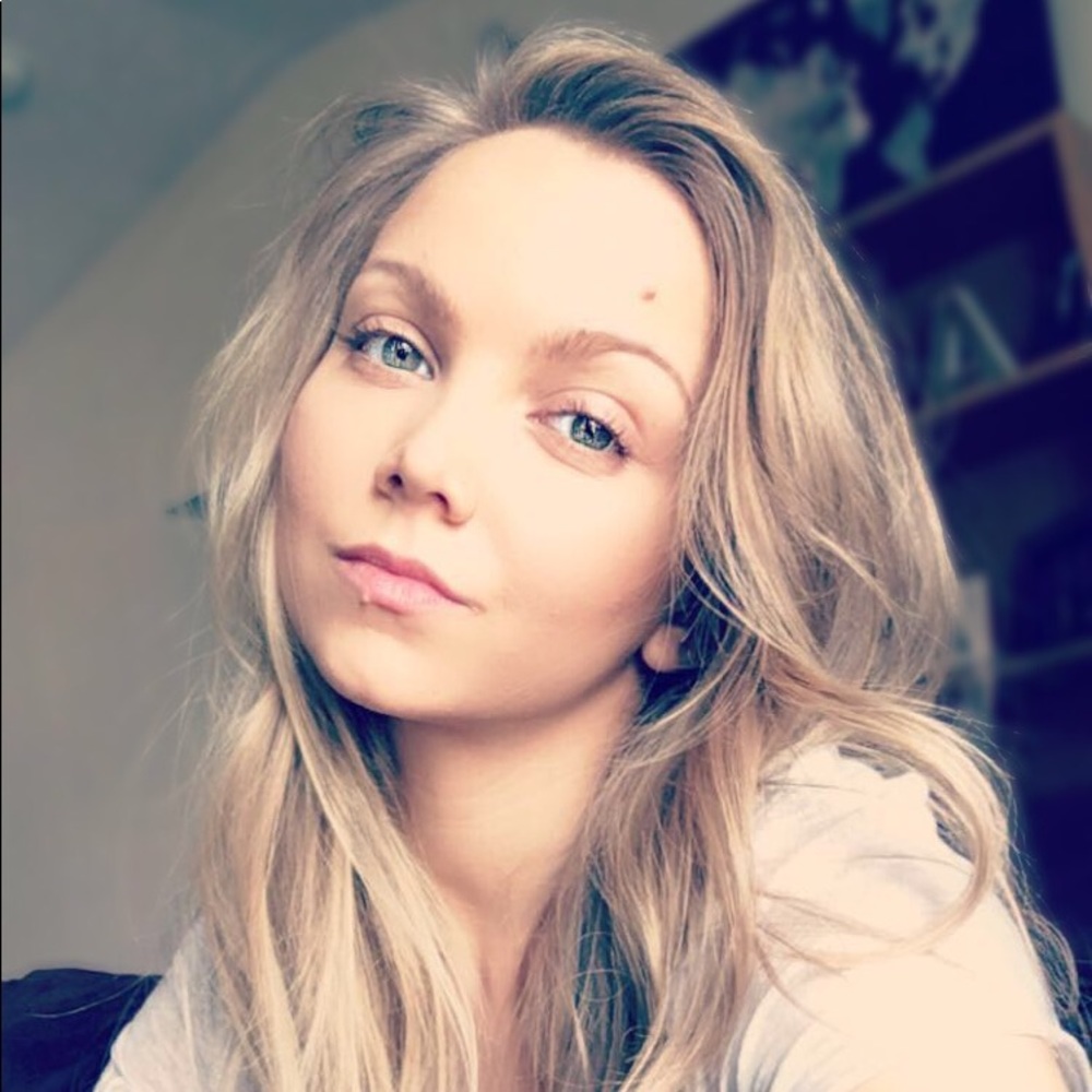 Meet your Posher, Ashley